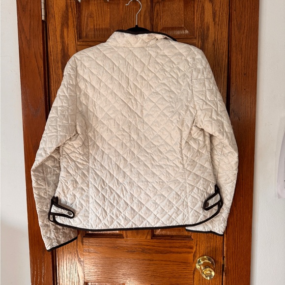 Women's White Quilted Jacket - Picture 7 of 7